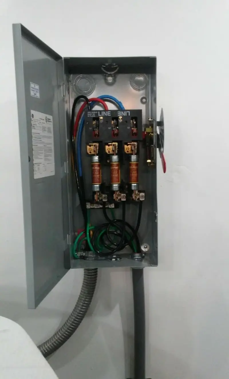 Three-phase disconnect switch installed for Electrical Wiring & Rewiring in Cleves